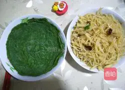 Illustration of how to make spinach pancakes 8