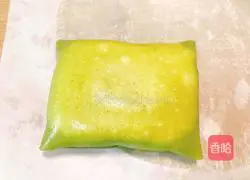 Illustration of how to make matcha mango pancake 17