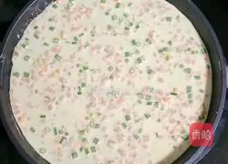 Illustration of how to make ham, carrot and egg cake 8