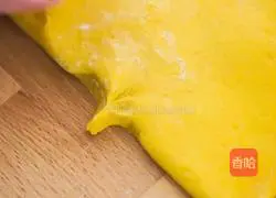 Illustration of how to make pumpkin lotus leaf cake 14