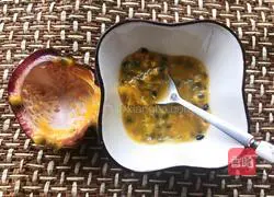 Passion Fruit Fresh Peach Juice Recipe Illustration 4