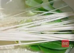 Illustration of how to make beef noodles 2