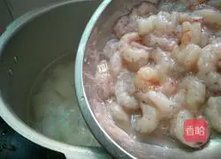 Winter Melon and Shrimp Soup Recipe Illustration 6