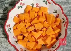 Illustration of how to make Sydney Pumpkin Tremella Soup 3