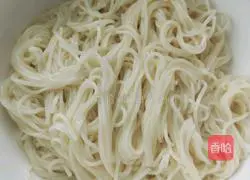 Illustration of how to make tomato and egg fried noodles 6