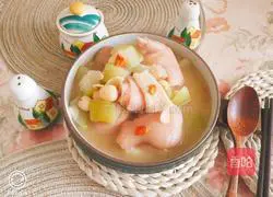 Cooking skills, lotus seeds, lilies, bamboo fungus, pig's feet and winter melon soup recipe 8