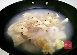 Illustration of how to make beer chicken 3