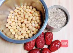 Recipe for making red date, quinoa and chickpea milk 2