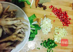 Illustration of braised chicken feet 1