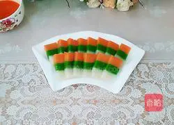 Illustration of three-color pig skin jelly 15