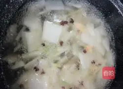 Illustration of how to make jade meatball soup 4