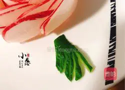 Illustration of how to make red radish and roses 20