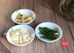 Illustration of how to make dry pot cauliflower 4