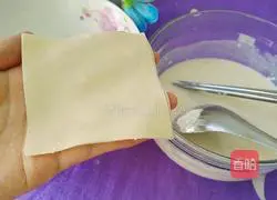 Illustration 7 of the first method of frying the hand wrapper with milk flavor 