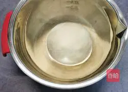 Illustration of how to make bacon pizza 4