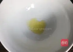 Illustration of how to steam poached eggs with rice wine 2