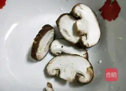 Illustration of how to make shrimp and duck blood soup 5