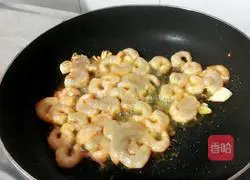 Illustration of how to make shrimps and corn 7