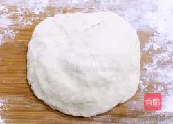  Crescent dumplings (celery and pork fillings) recipe illustration 3