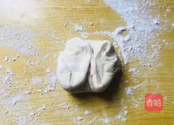 Illustration of how to make crispy bean paste cake 10