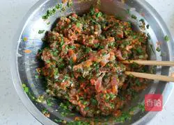 Illustration of how to make shrimp wontons 8