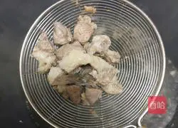 Illustration of how to make radish and mutton soup 3