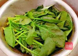 Spinach, carrot and kelp soup recipe 4