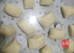 Illustration of how to make milk steamed buns 10