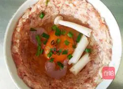 Illustration of how to make egg patty soup 11