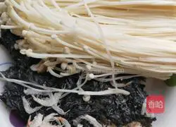 Illustration of tomato and seaweed soup 2