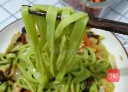 Hand-made noodles with celery juice Illustration of how to do it 10