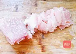 Illustration of how to make boiled pork slices 2
