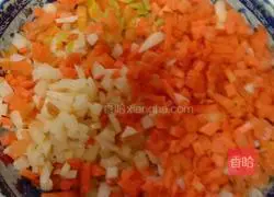  Illustration of how to make hand-rolled spinach noodles 2