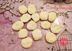 Illustration of how to make beef and onion dumplings 11