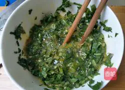 Illustration of how to make dandelion egg soup 4