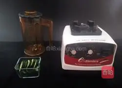 Illustration of how to make cucumber and coconut milk 2