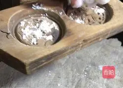 Illustration of how to make Yin'er cake 4