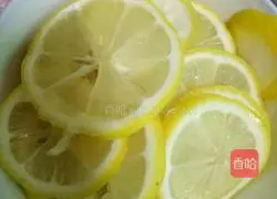 Illustration of how to make spicy and sour chicken feet with lemon 9