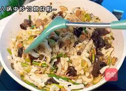 Illustration of how to make fried crackers 7