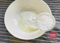 Illustration of how to make the healthiest snack, sour milk lactose 4