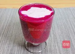 Illustration of how to make dreamy dragon fruit yogurt cup 10