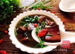 Illustration of how to make leek and pig blood soup 10