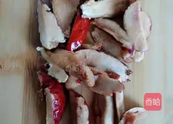 Illustration of how to make nourishing white fungus soup 2