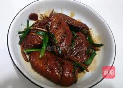 Illustration of braised chicken wings 6