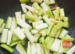 Illustration of how to make eight-edge melon in soup 9