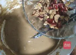 Illustration of how to make red date and brown sugar hair cake 9