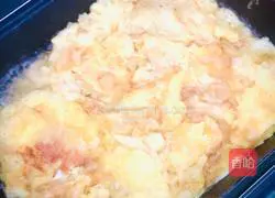 Illustration of how to make Cantonese preserved vegetables and scrambled eggs 5