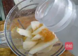 Illustration of how to make pear juice 3