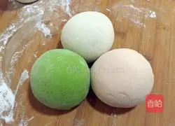 Illustration of how to make three-color mochi 3
