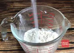 Illustration of how to make broccoli pancakes 1